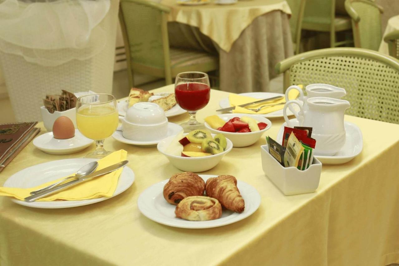 Hotel Katy Hotel 3*