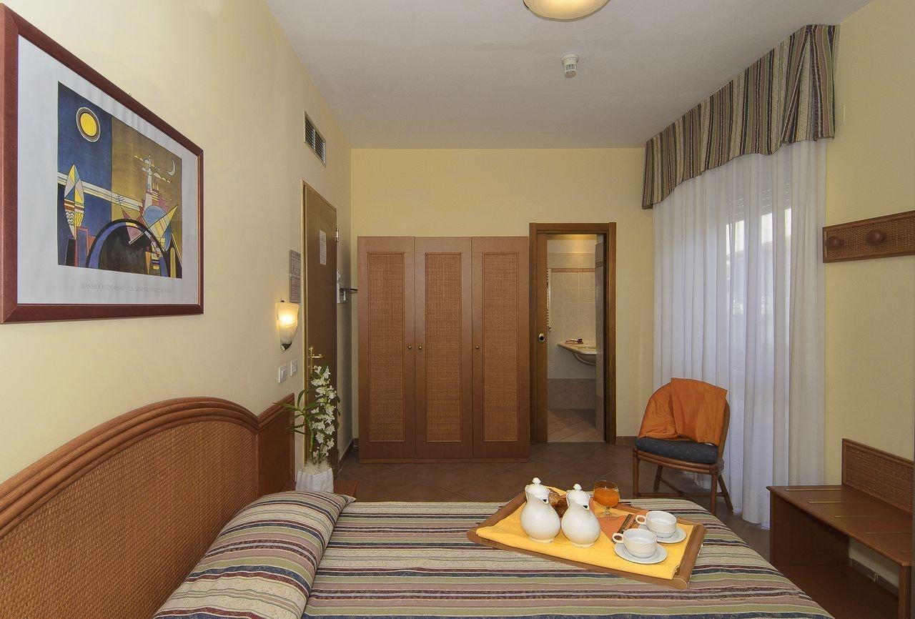 Katy Hotel 3*