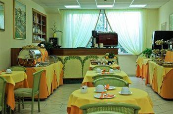 Hotel Katy 3*